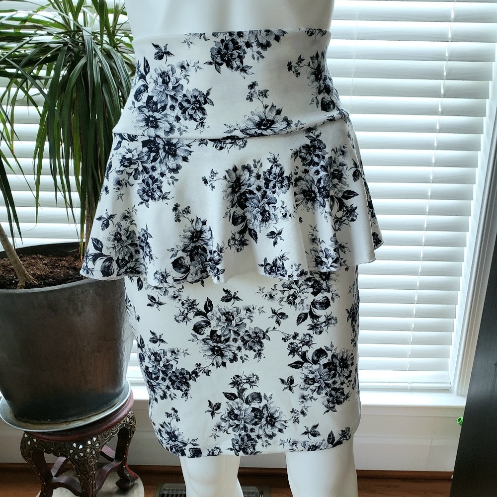 Floral Navy White Floral Peplum High Waist Skirt